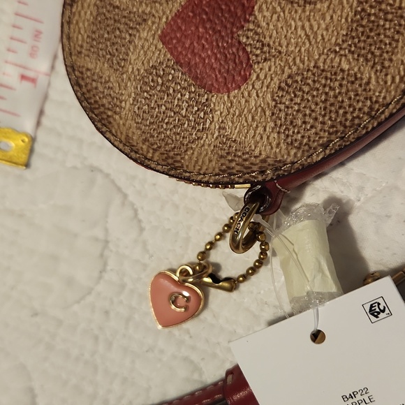NWT Coach red heart coin change purse new ❤️ with wristlet strap - Picture 9 of 11